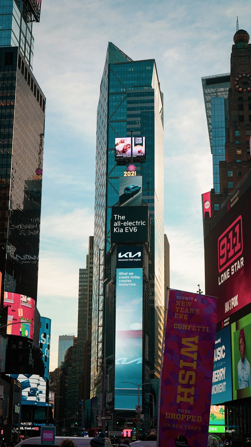 3D Anamorphic LED Displays: Creating Viral Brand Moments - LED industry article Brightluxx