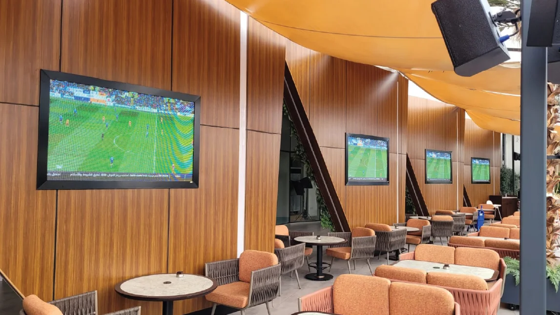 Fomo Cafe & Lounge- Downtown, Dubai