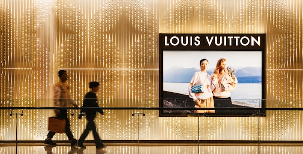 Retail Experiential Screens project 3